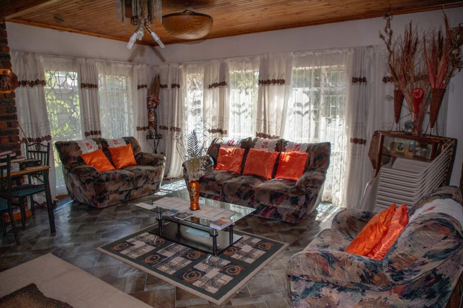 4 Bedroom Property for Sale in Heilbron Free State